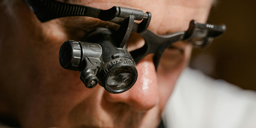 Looking through a 10x zoom eyepiece.